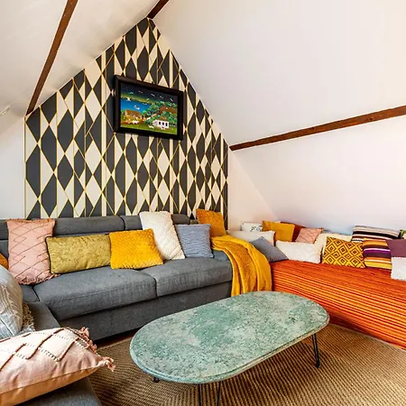 Art & Curiosity Cabinet Style Appartement With Paris View, Villa Des Ammonites Meudon Exterior photo