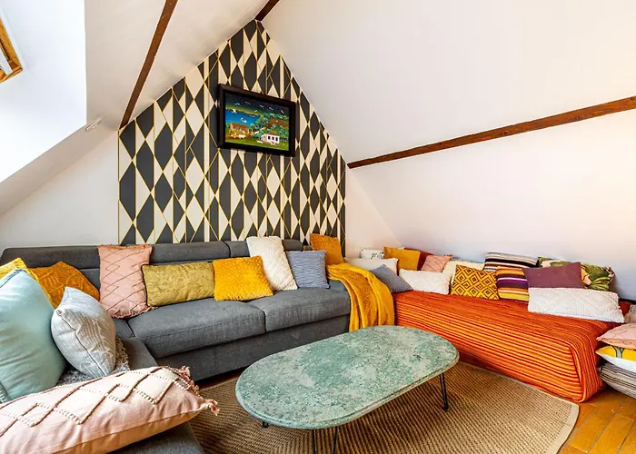 Art & Curiosity Cabinet Style Appartement With Paris View, Villa Des Ammonites